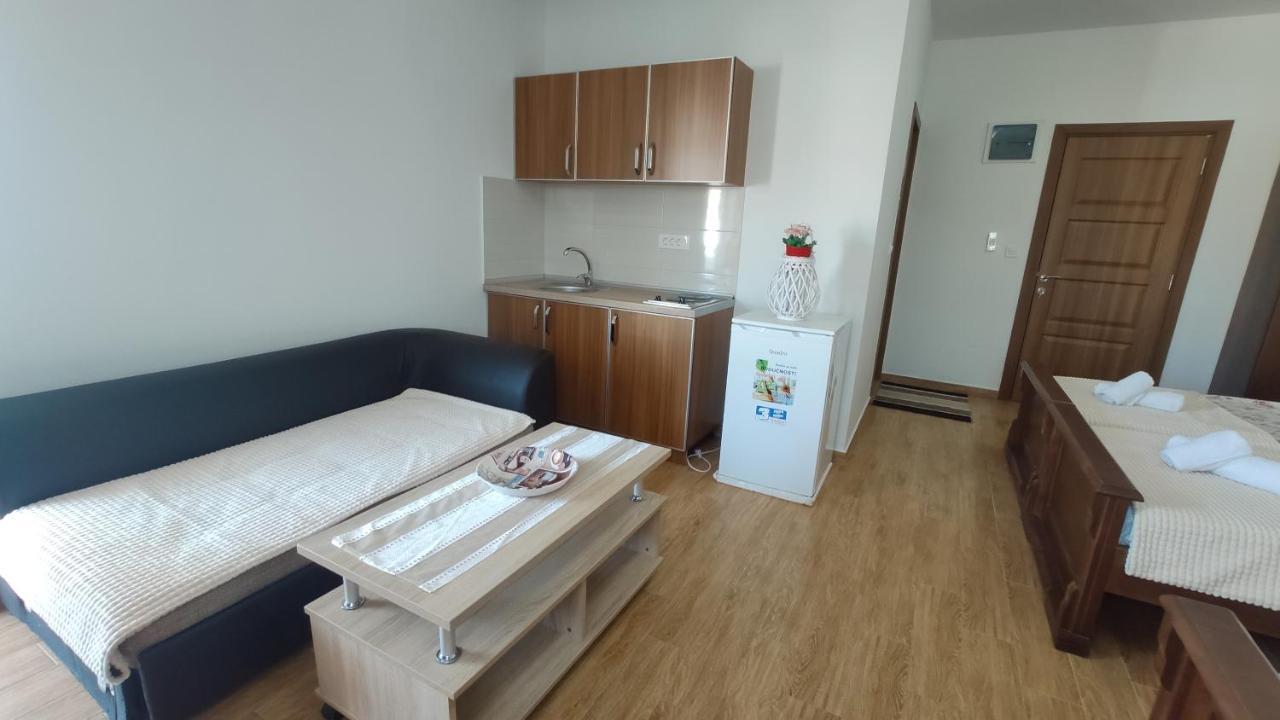 Robi Apartments Ulcinj Ngoại thất bức ảnh