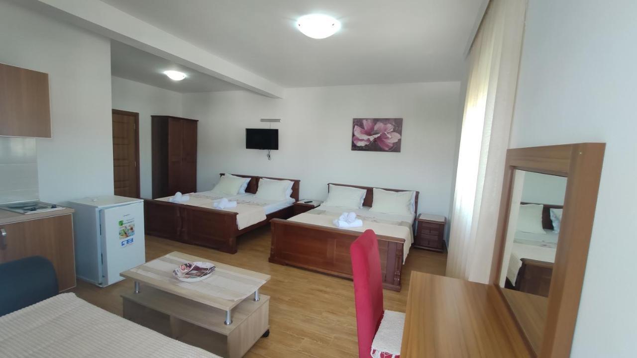 Robi Apartments Ulcinj Ngoại thất bức ảnh