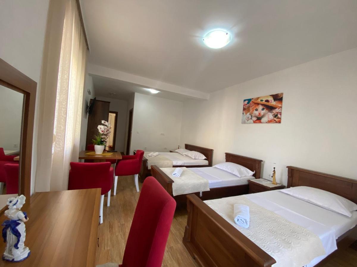 Robi Apartments Ulcinj Ngoại thất bức ảnh